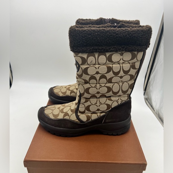 Coach Brown Signature Sonya Fabic Suede Faux Fur Women’s Size 10 Boots NEW NWT - Picture 4 of 9